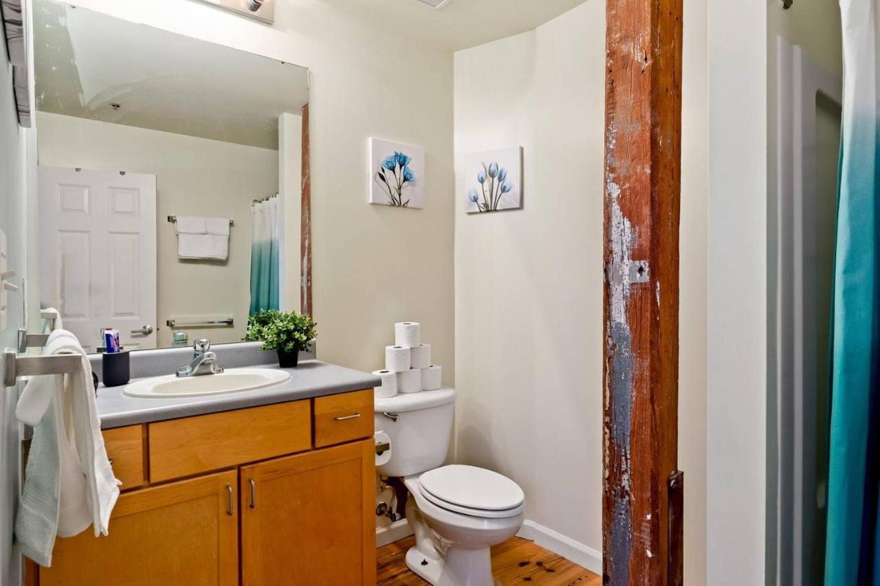 Apartamento Trifecta Historic Brick 2Br Getaway Superhost Durham Exterior foto