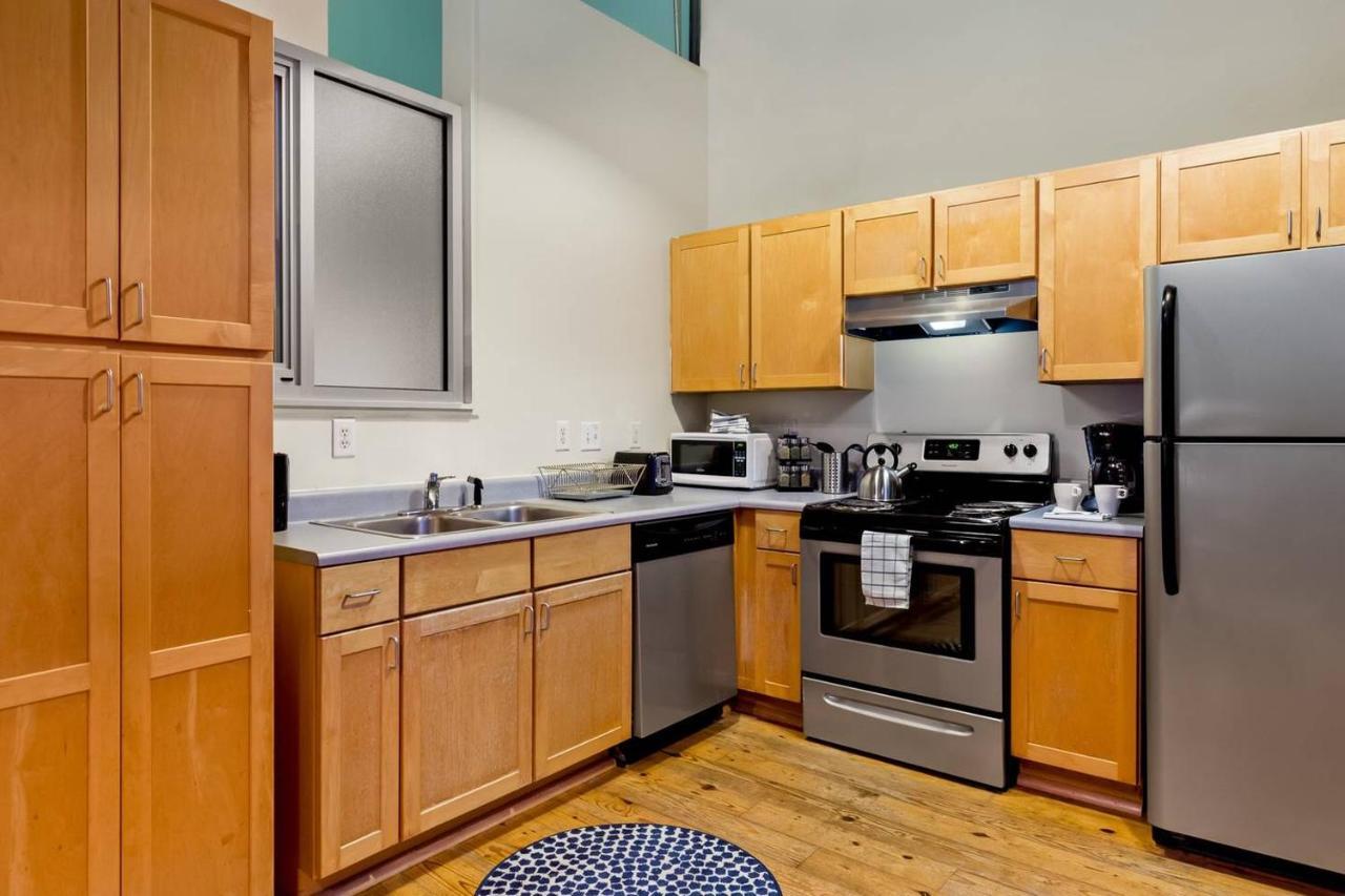 Apartamento Trifecta Historic Brick 2Br Getaway Superhost Durham Exterior foto